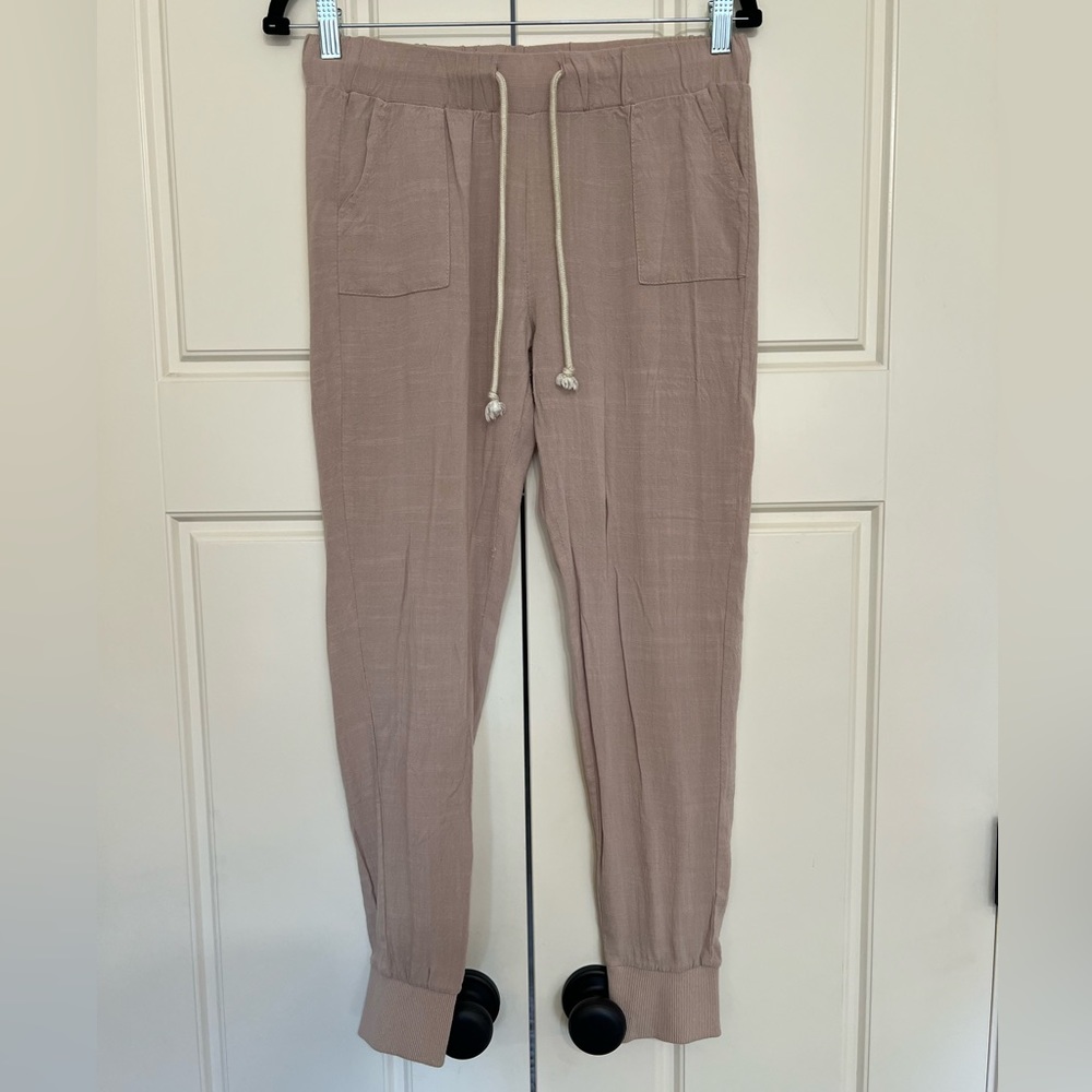 Amaryllis Beige Joggers